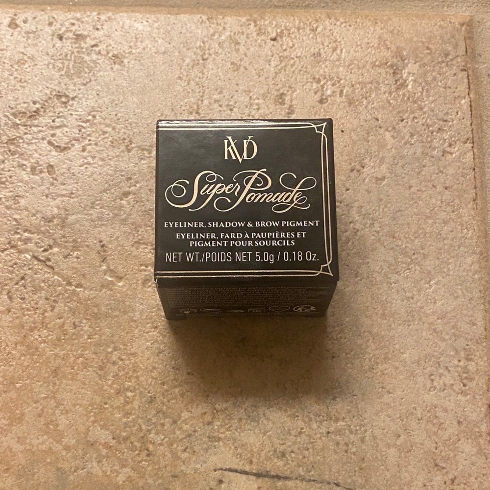 Kvd super pomade - 190 aubergine